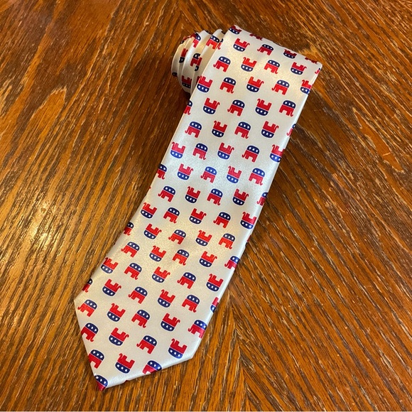 🇺🇸🐘Republican Elephant Patriotic Men’s Necktie! - Picture 1 of 13